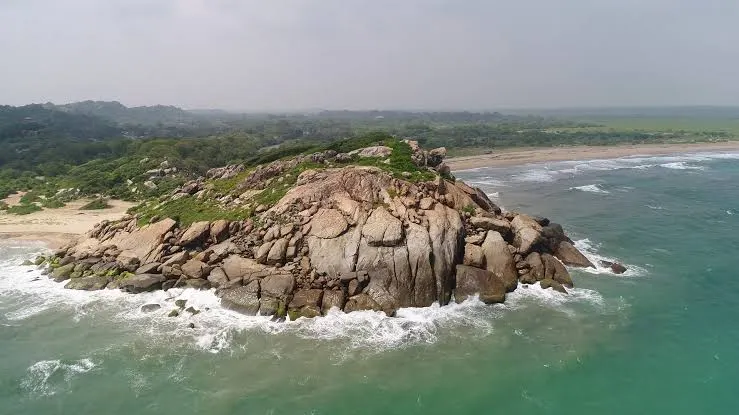 Climb Elephant Rock for Sunrise