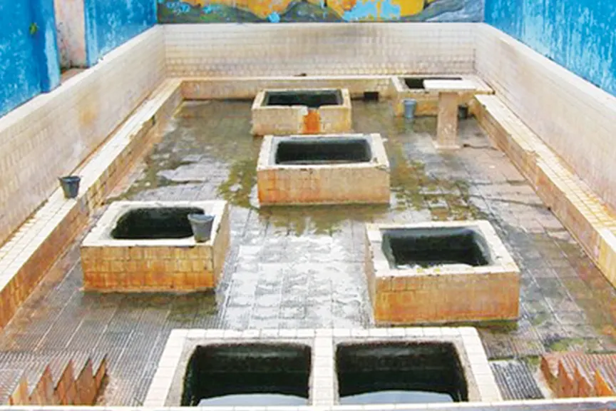 Bathe at Kanniya Hot Wells