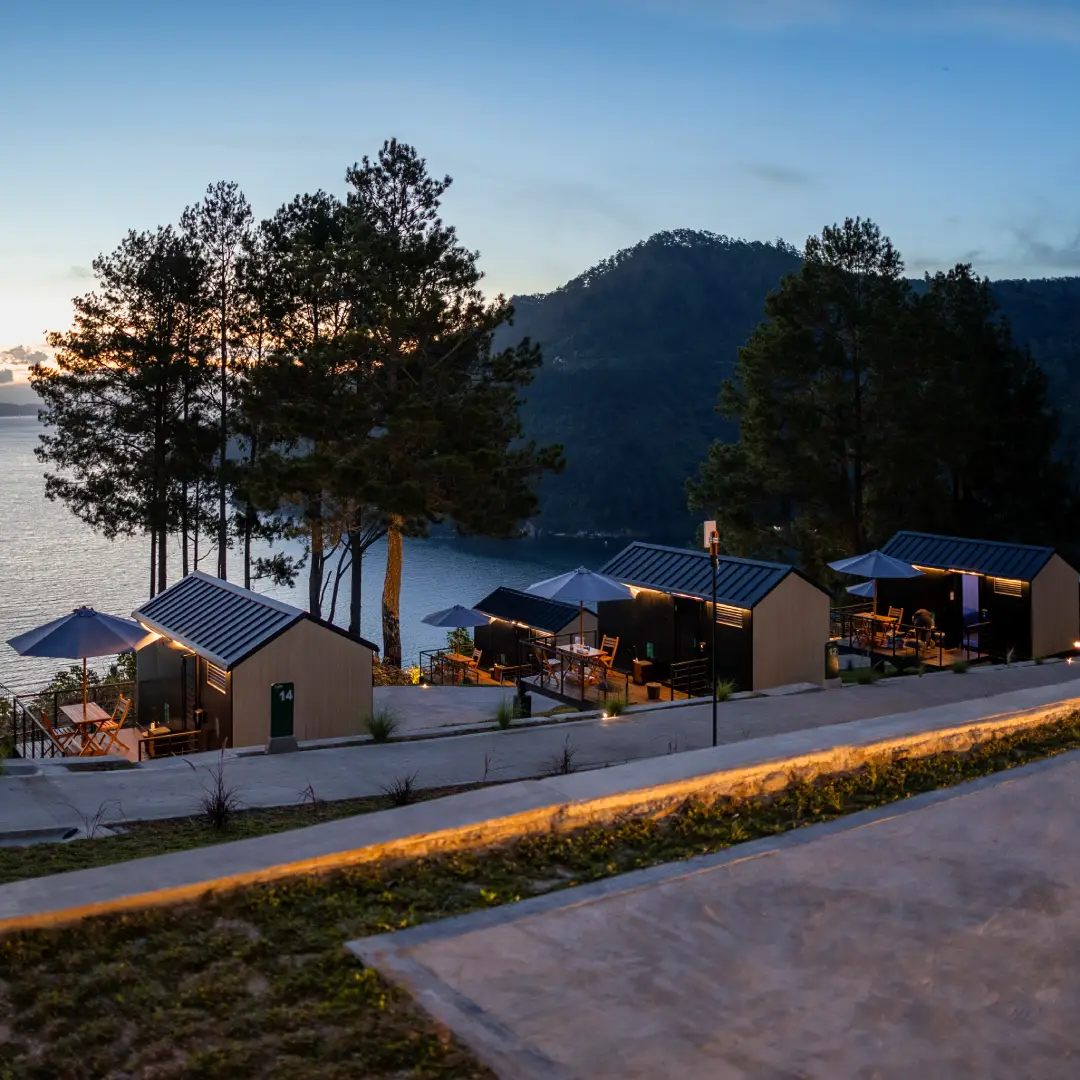 location-img