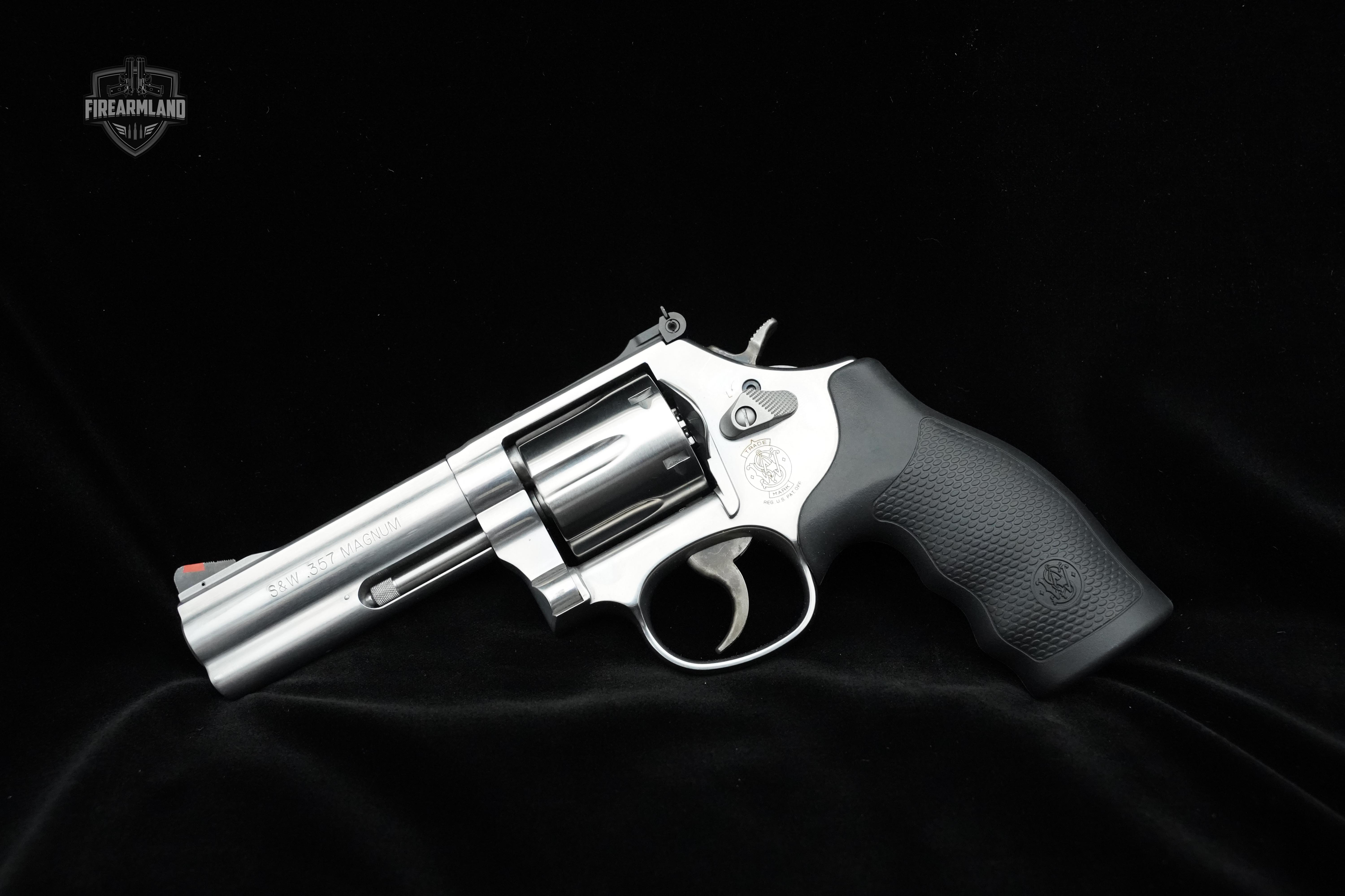 Smith & Wesson (S&W) 686-6 .357 Mag. in Factory New Condition Image 3