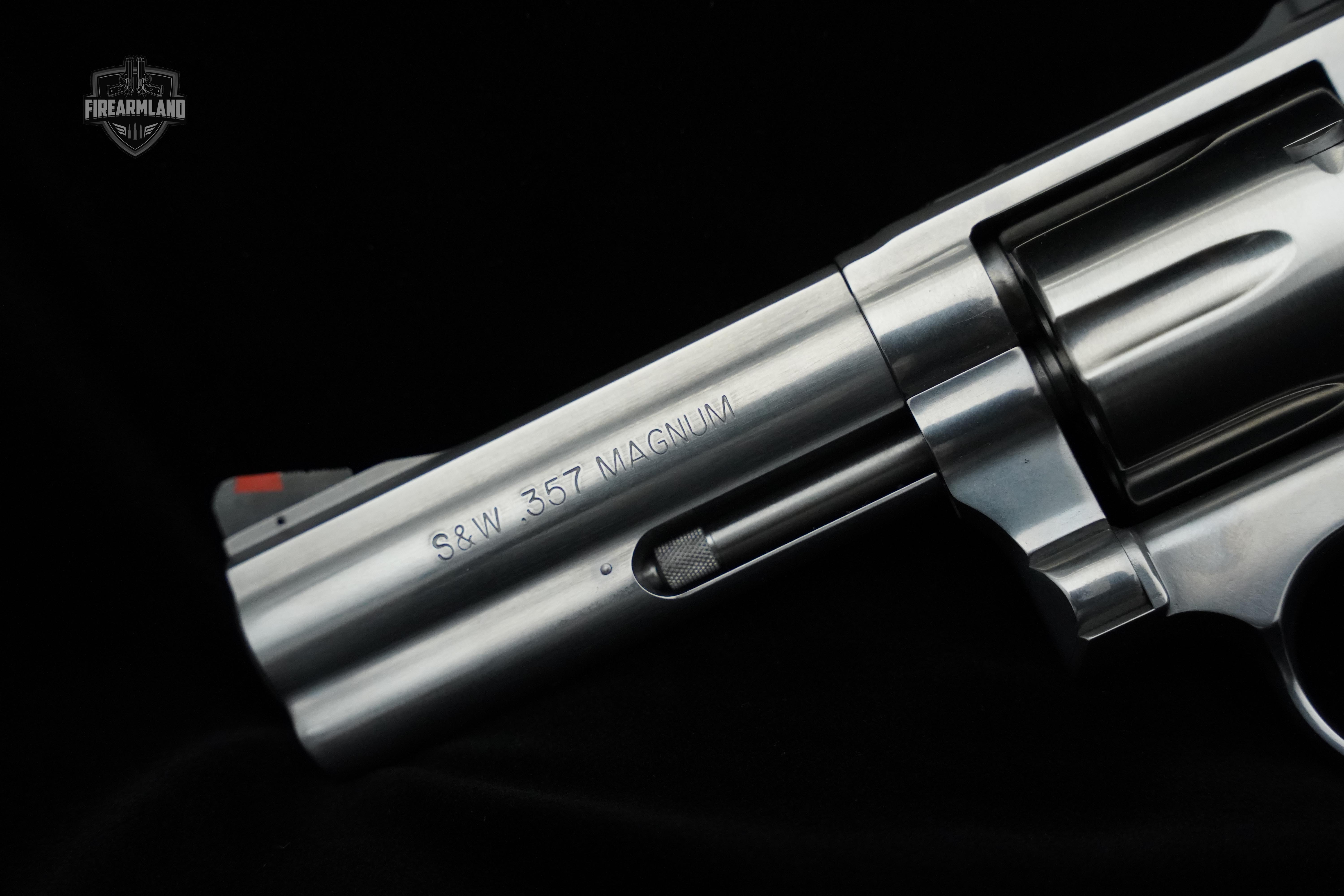 Smith & Wesson (S&W) 686-6 .357 Mag. in Factory New Condition Image 4