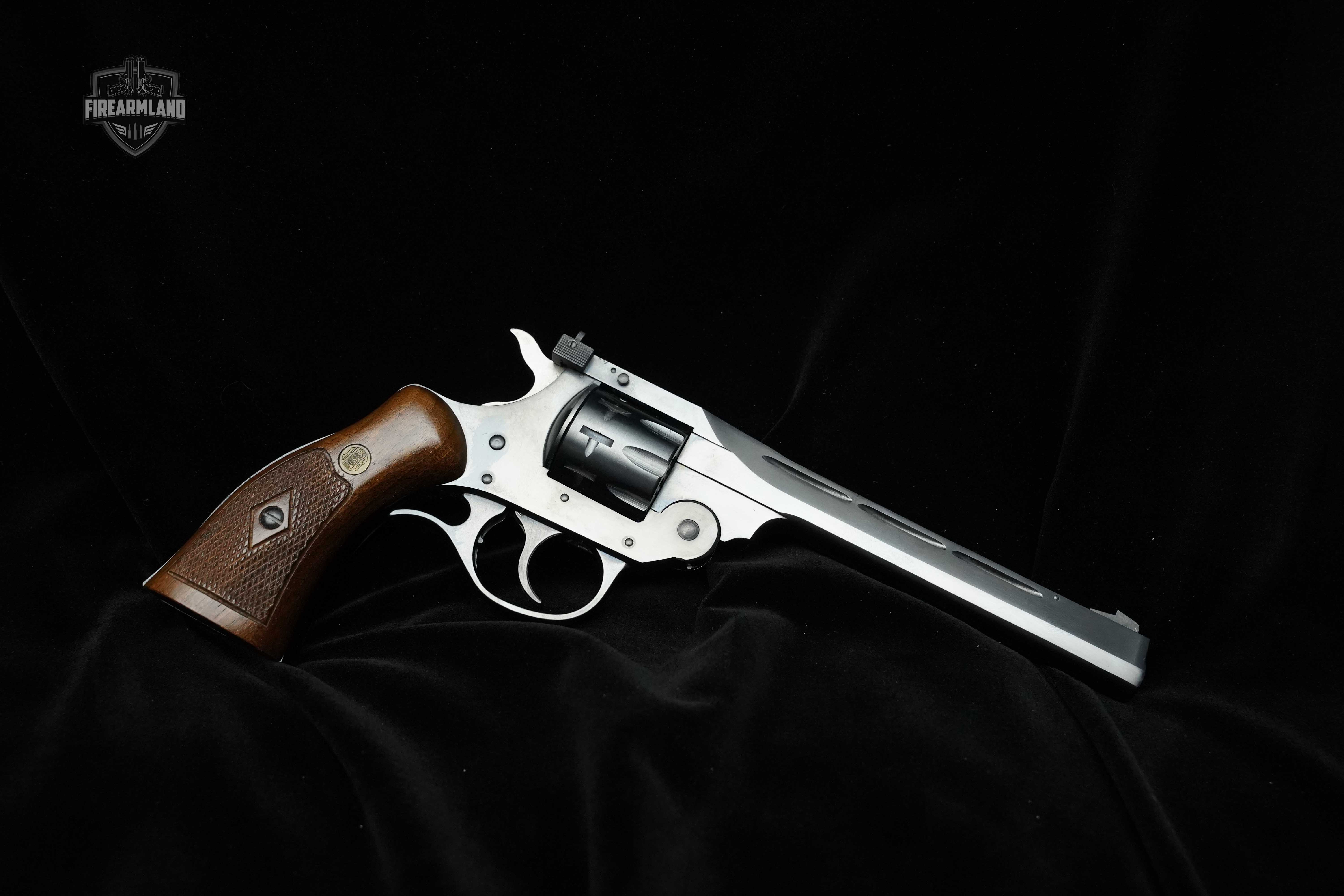 Harrington & Richardson (H&R) 999 Sportsman .22 LR in Excellent Condition Thumbnail