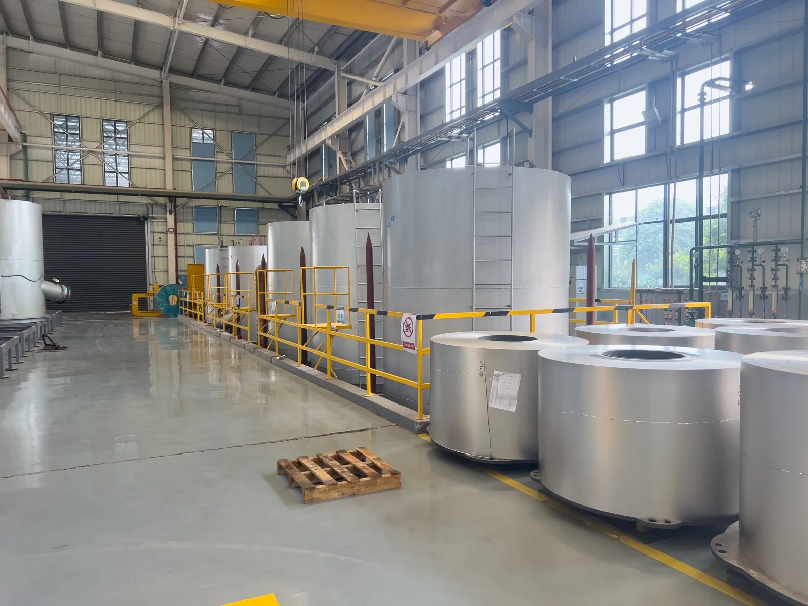 Gas-fired bright annealing furnace