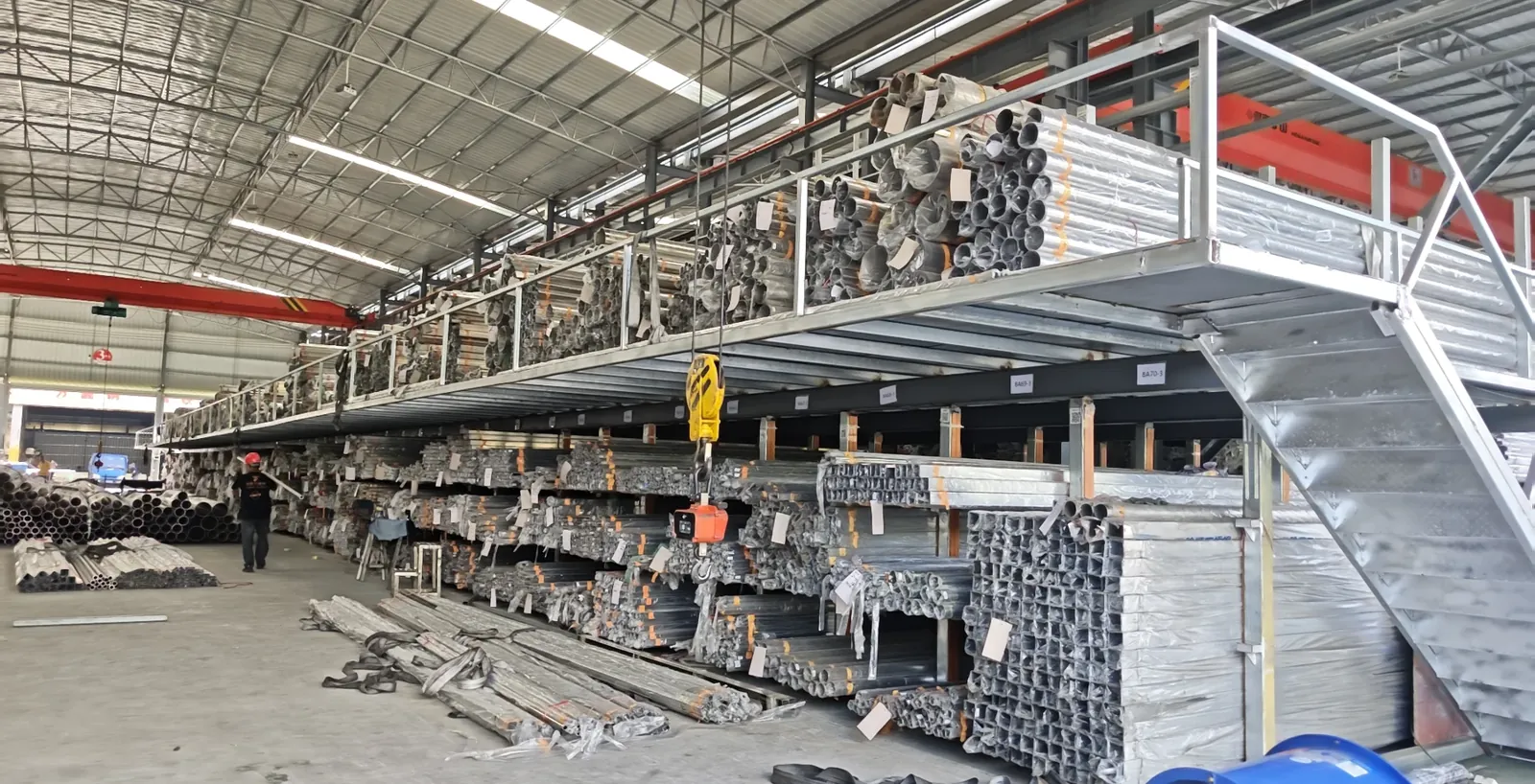 Wide warehouse aisle of stainless steel stock at ZAIHUI in Foshan