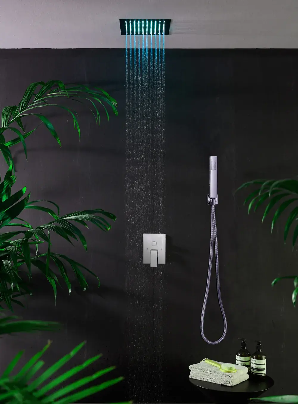 Meteor collection shower configuration, 300 × 300 mm, catalogue page 132