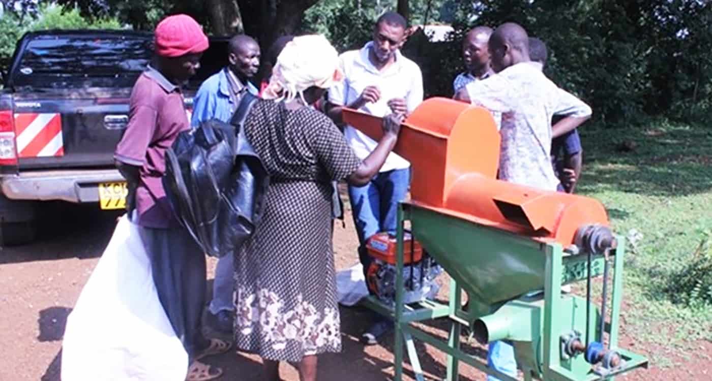 A training on thresher operation and maintenance in Central Alego Ward in Siaya, Kenya.