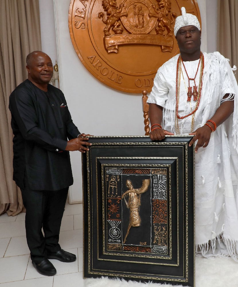 The Ooni (king) of Ife (right), Oba Enitan Adeyeye, Ojaja II, will confer the Aare Afurugbin-Ola of ‘The Source’, Oduduwa land (Lead Sower of Wealth and Prosperity, of the House of Oduduwa) on Dr Nteranya Sanginga, Director General of the International Institute of Tropical Agriculture (IITA) on 11 December 2021 in recognition of his achievements that have contributed immensely to the development and promotion of the financial and economic stability and growth of the African continent. Photo by IITA.