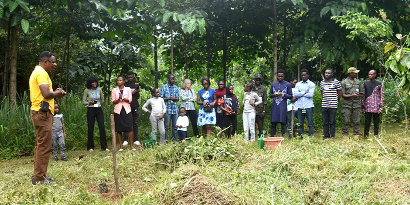 Forest Center Field Supervisor Ademola Ajayi addressing participants at the BGCI-sponsored tree planting exercise.