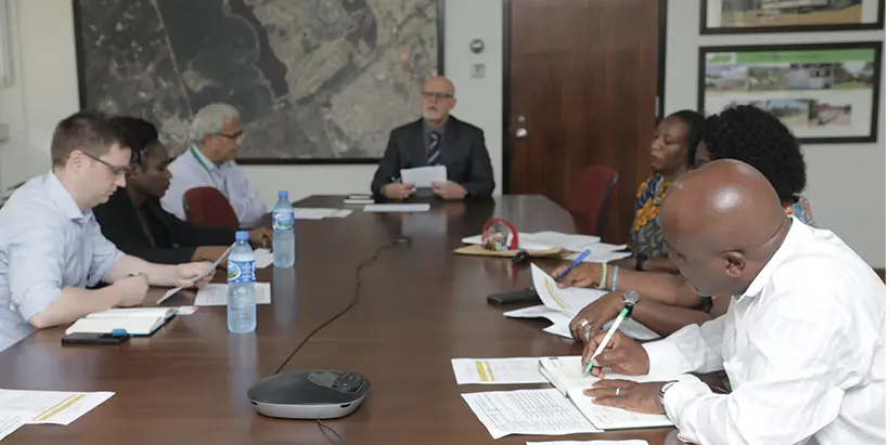 IITA Deputy Director General, Partnerships for Delivery, Dr Kenton Dashiell and IITA Management team members in a meeting with the FCDO team.