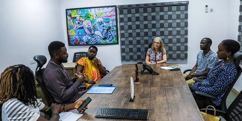 Lukeman Aroworamimo, MD Inqaba Biotec West Africa, briefing the team on the goals of the tree genome sequencing project.