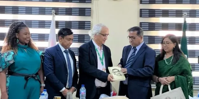 IAA Chief of Party, Prakash Kant Silwal (center), led the IITA team that received Bangladeshi High Commissioner to Nigeria, Mr Masudur Rahman (second from left), and his team.