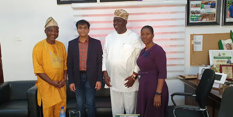 (L–R) IITA BASICS-II Project Lead Prof Lateef Sanni, Head of IITA GHU Dr Lava Kumar, Ogun State Commissioner of Agriculture Dr Adeola Odedina and OGSTEP Team Lead Dr Olugbire at the meeting in Abeokuta.