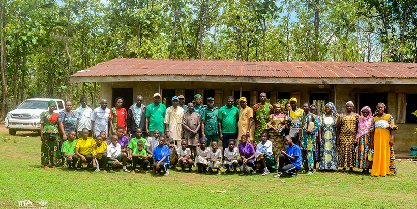 IITA Forest Center staff and community members marked the International Day of Forests in Olokemeji, southwestern Nigeria.