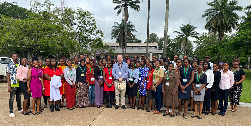 Beneficiaries-of-the-hands-on-training-with-Prof-Abberton