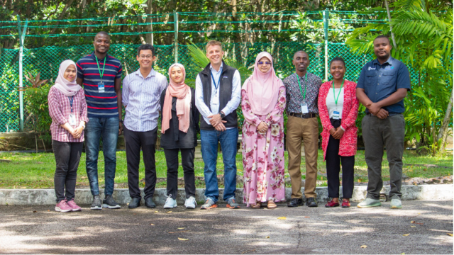 Participants and trainers of the molecular disease diagnostic training program at WorldFish, Penang, Malaysia. Photo: Sam Shng Shng/WorldFish