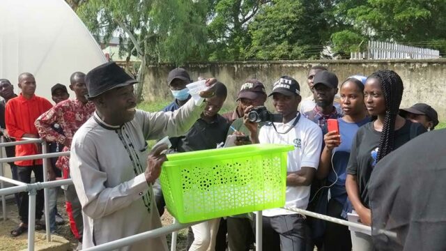 Dr Togola in a practical aspect with the GSU students.