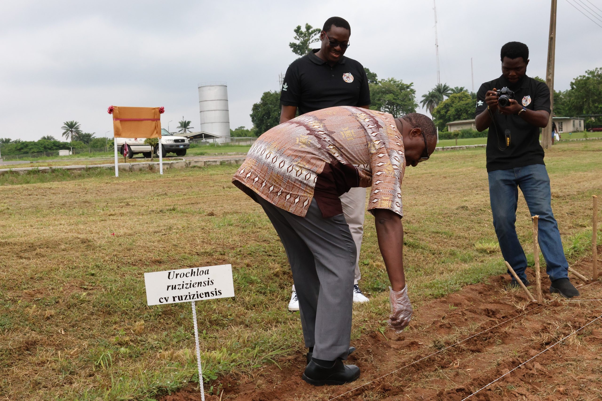 IITA Director General and CGIAR Regional Director for Continental Africa, Dr Simeon Ehui at the ILRI Forage Genetic Resources plot.