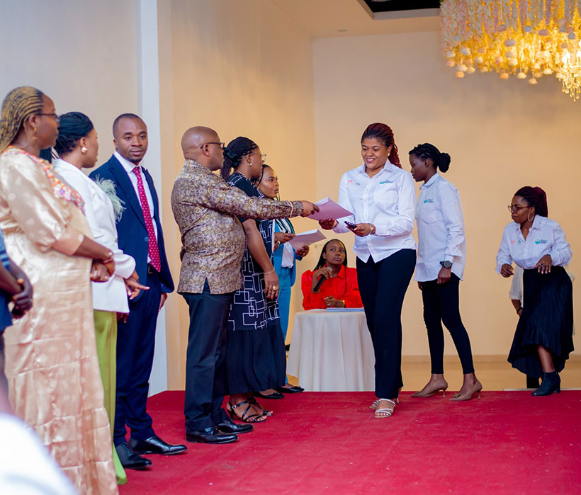 Delivery of legal documents from the youth agribusiness owners.