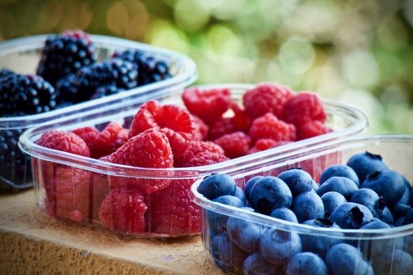 4_soft-fruits-3504149_1920.jpg