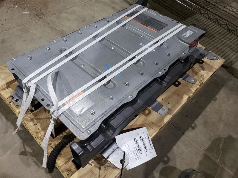 Nissan Pathfinder Hybrid HEV
