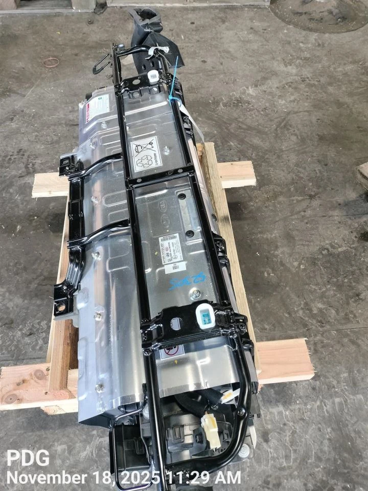 Kia Niro BEV 64 kWh battery cover