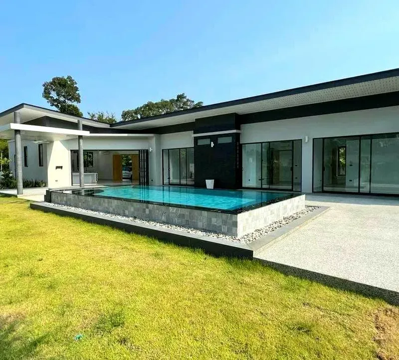 Modern Off-Plan Villas in Maenam