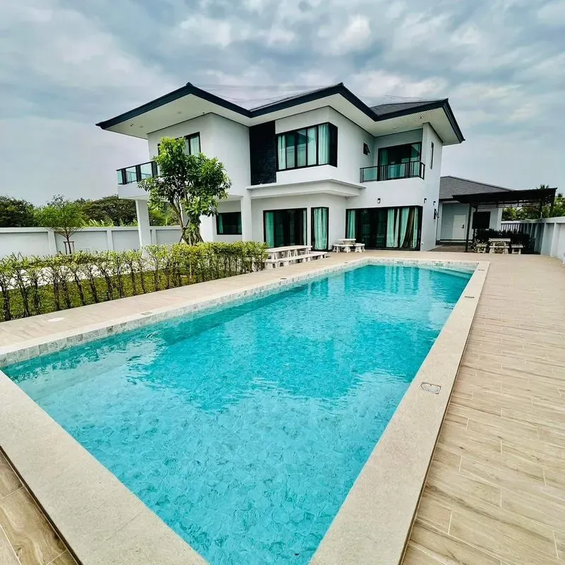 7 bed, 9 bath House in Cha-am / Hua Hin