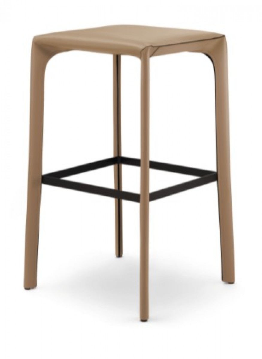 Saddle Barstool