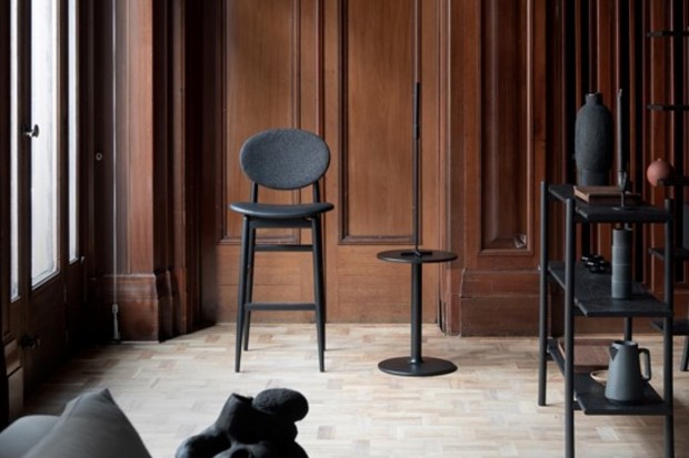 Outline Barstool with Leather Seat and Fabric Backrest | Highlight image 3