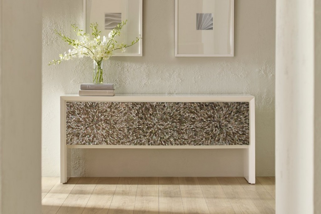 Nacre Sideboard | Highlight image 1