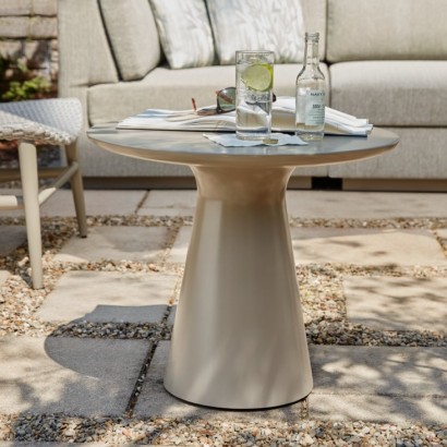Spin Outdoor Accent Table | Highlight image 2