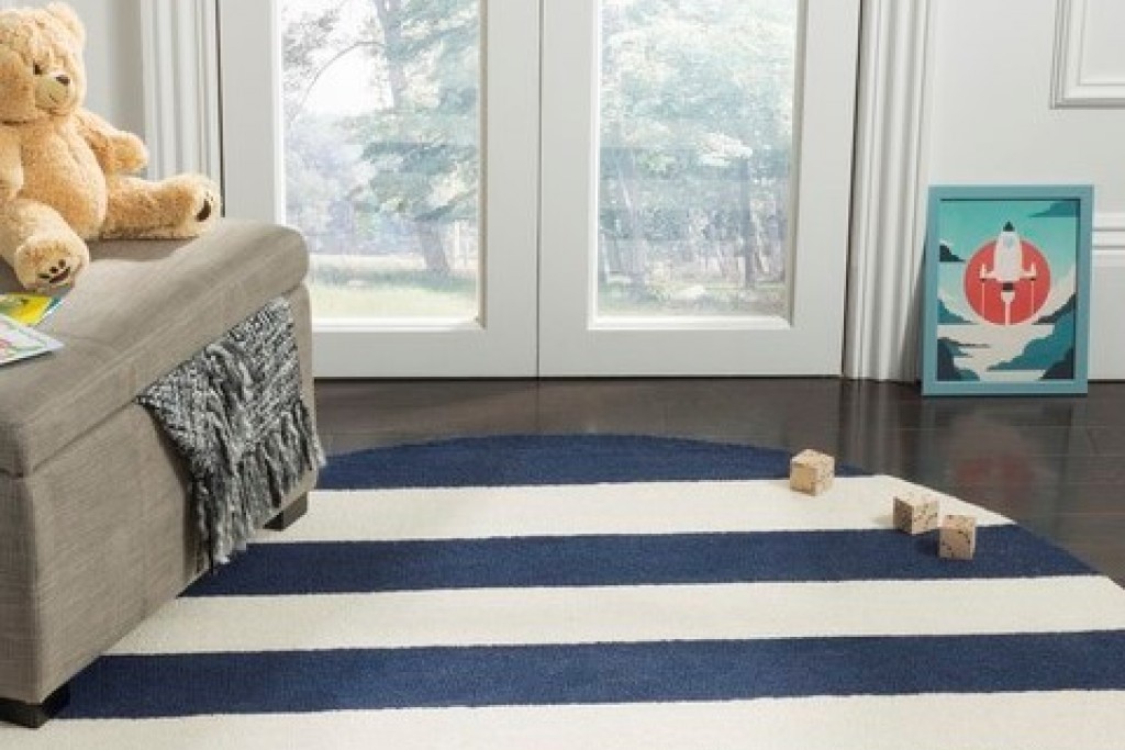 Safavieh Kids Rug - SFK919N Navy / Ivory | Highlight image 1