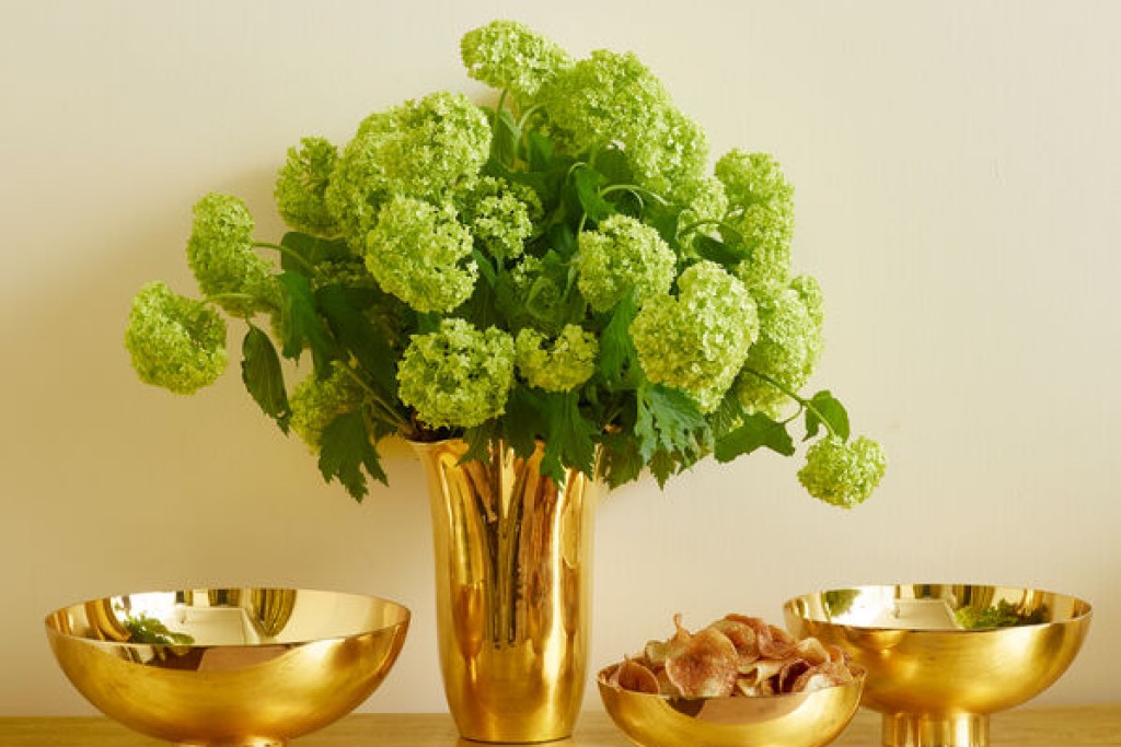 Gilded Clover Tall Vase | Highlight image 1