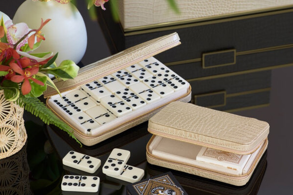 Enzo Travel Domino Set | Highlight image 1
