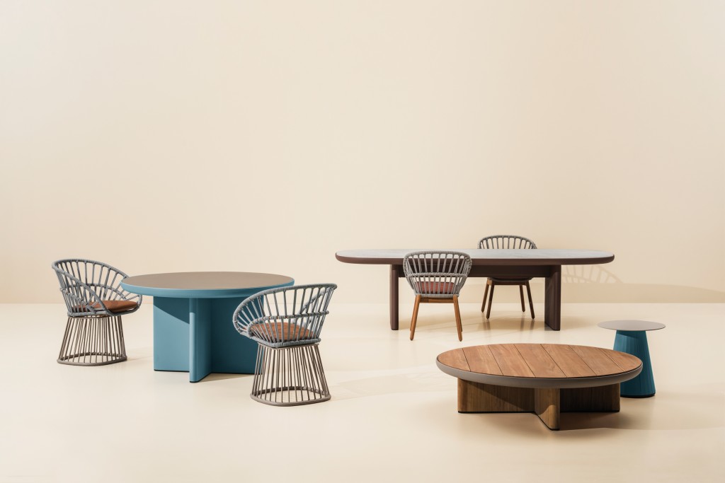 Cala Centre Table, Teak Leg | Highlight image 1