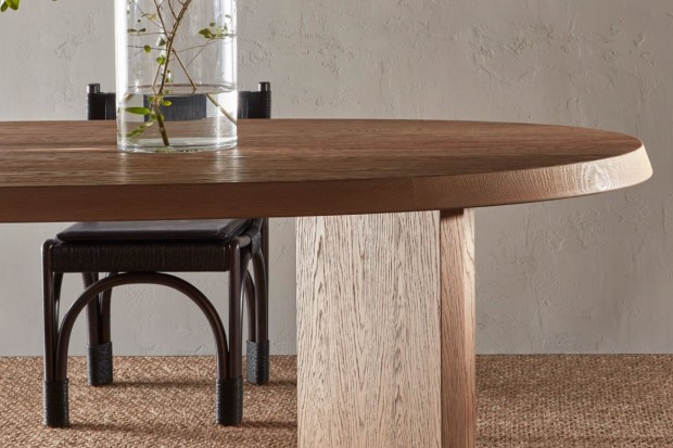 Ellipse Dining Table | Highlight image 3