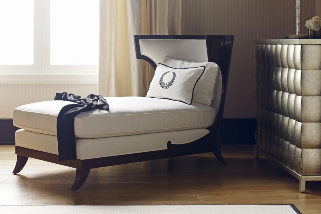 Atrium Chaise | Highlight image 1