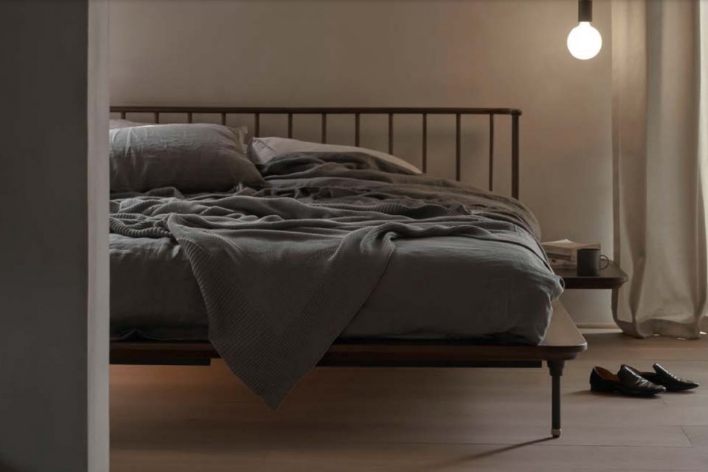 Distrikt Bed Standard Size | Highlight image 1