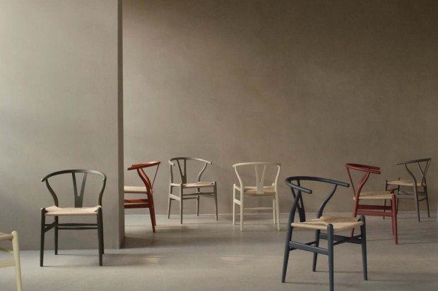 CH24 Soft by Hans J. Wegner & Ilse Crawford | Highlight image 3