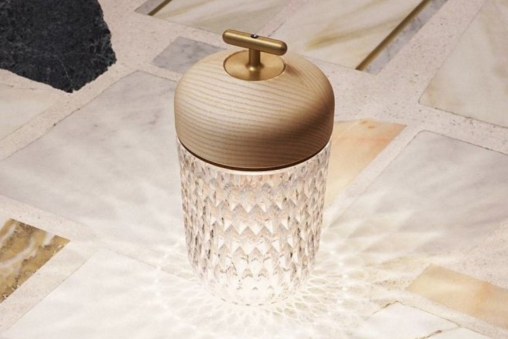 Folia Portable Lamp - Clear Ash | Highlight image 1