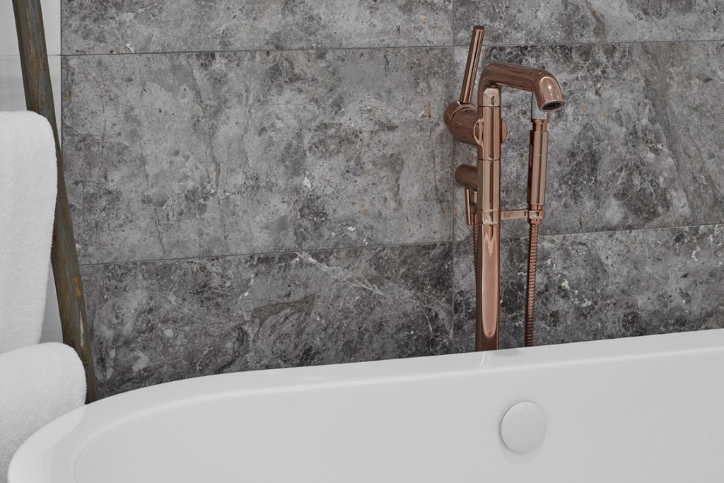 .25 Floor Mounted Exposed Tub Filler With Handshower and Joystick Handle | Highlight image 1