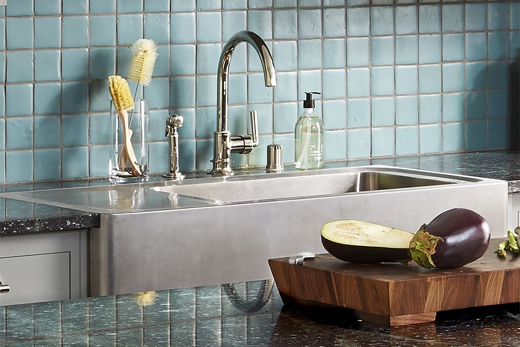 Henry One Hole Gooseneck Kitchen Faucet, Metal Lever Handle and Spray | Highlight image 1