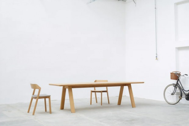 Stelvio Table (Veneered Top and Solid Wood Edge) | Highlight image 3