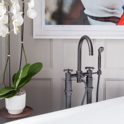 Henry Exposed Floor Mounted Tub Filler with Handshower and Metal Cross Handles | Highlight image 2