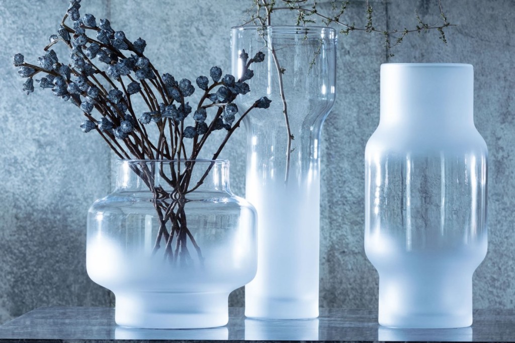 Mist Vase H30 cm, Part Frost | LSA International | CHANINTR