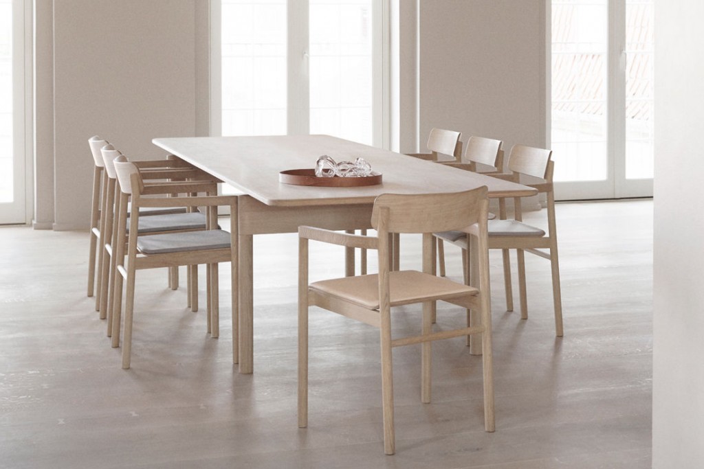 Post Dining Table | Highlight image 1