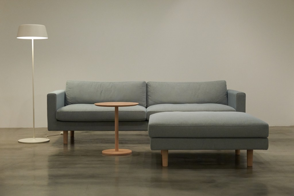 Hiroshima Wide Two Seater Sofa (Loose Cover Version) | Highlight image 1