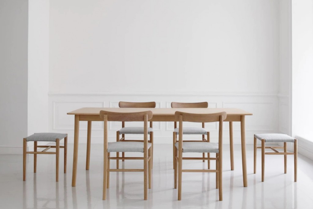 Lightwood Stool Low (Cushioned) | Highlight image 1