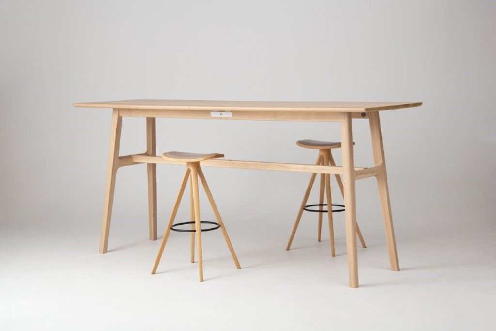 Ten Dining Solid Wood  High Table | Highlight image 1