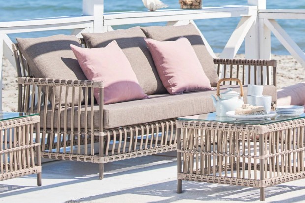 Caroline 3-Seater Exterior Sofa, without Cushion | Highlight image 3
